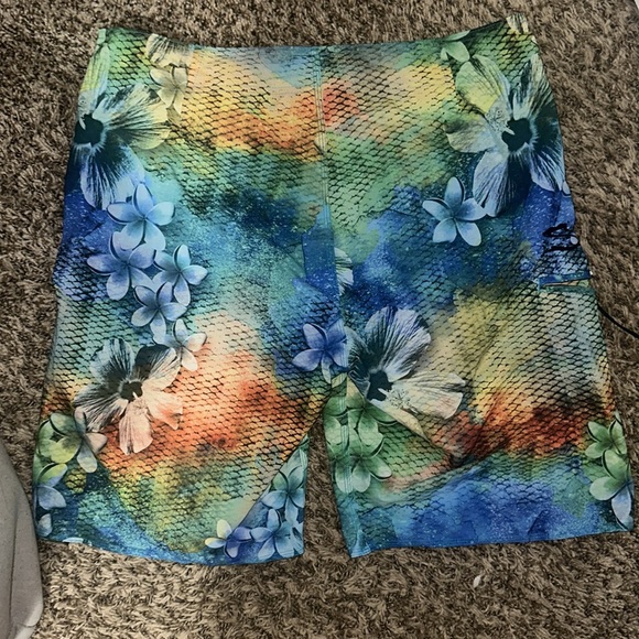 Salt life board shorts - Picture 2 of 2